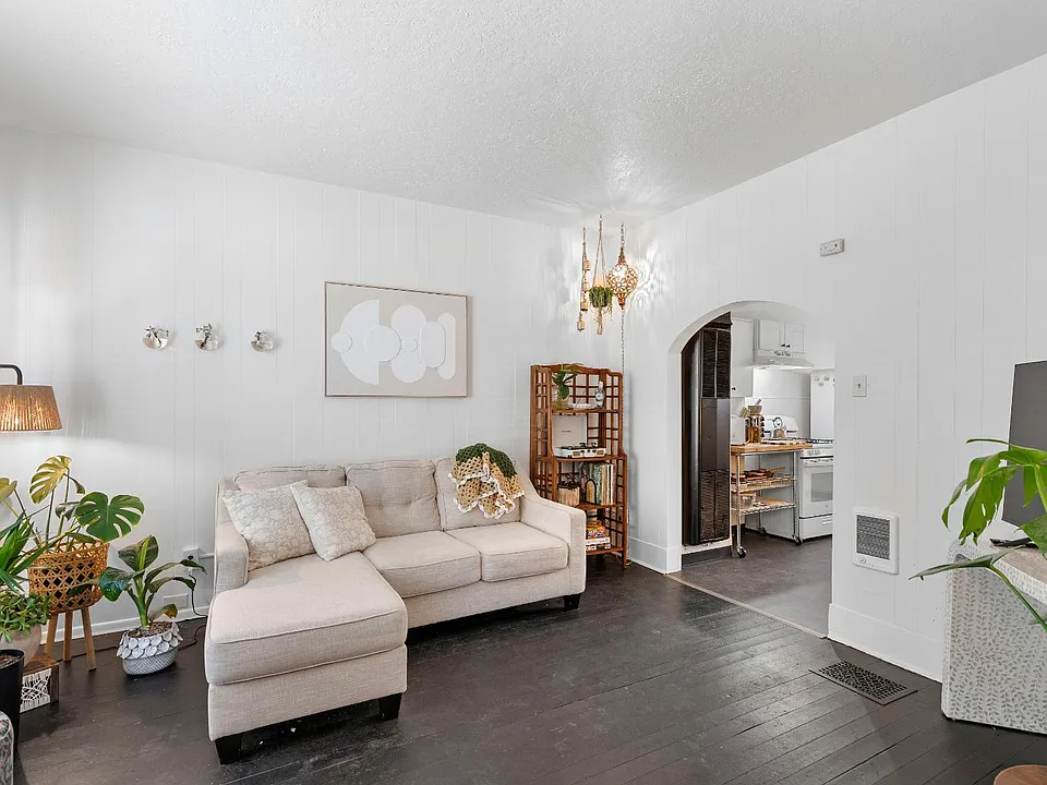 832 SE 29th Ave #832