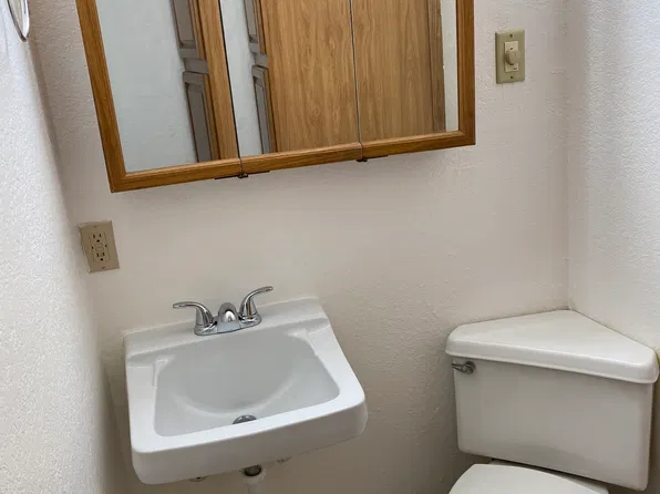 217 Blue Rock Rd #O, Garberville, CA 95542