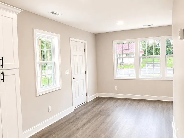 227 E Park Ave #A — Photo 2
