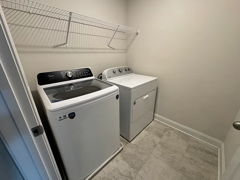 958 Oak Ridge Ln #958 — Photo 9
