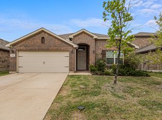 1029 N Churchill Dr, Fate, TX 75189