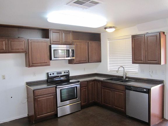 5th image of 9512 N 67th Ln
