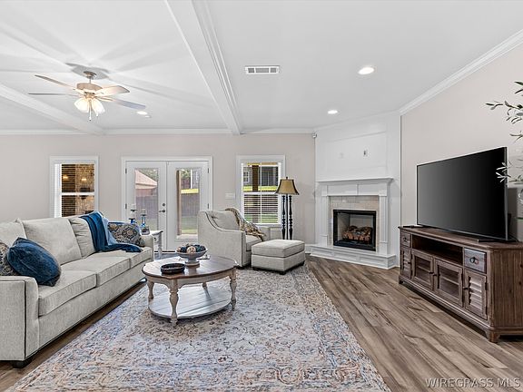 5th image of 628 Charleston Mills Dr