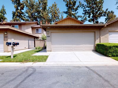 588 W Point O Woods Dr, Azusa, CA, 91702