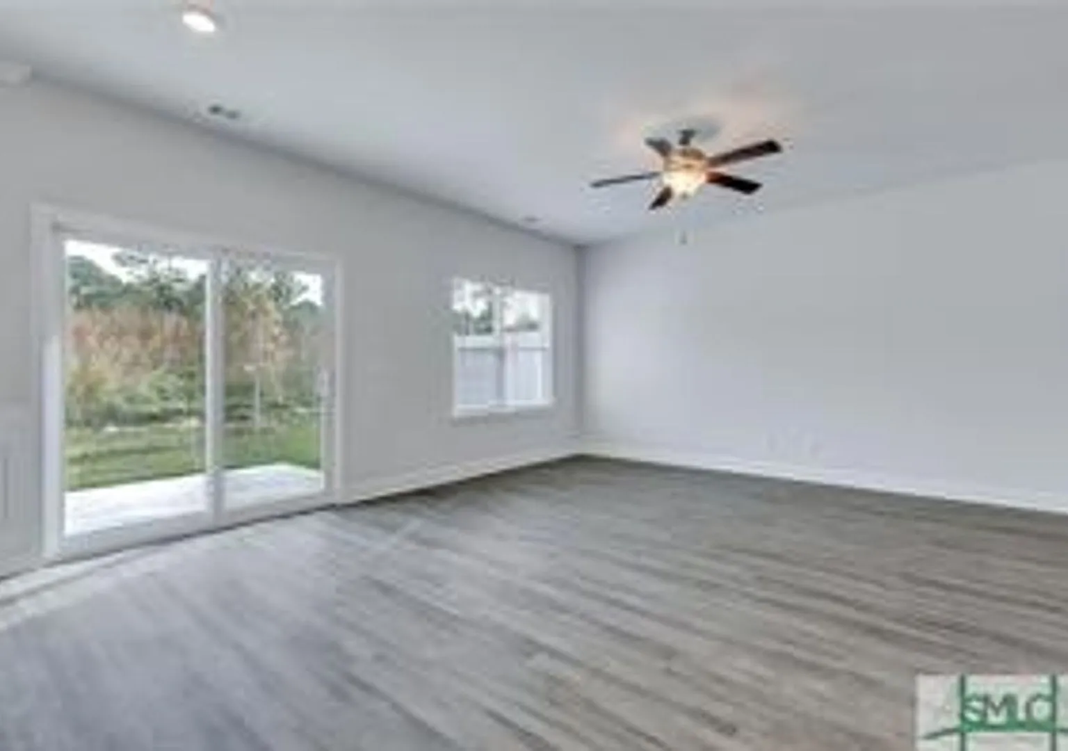 Executive Townhome — Photo 2