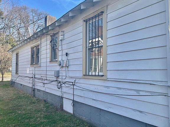 2nd image of 2447 Douglass Ave