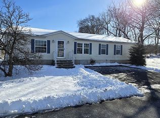7 Nightingale Ct, Belvidere, NJ 07823