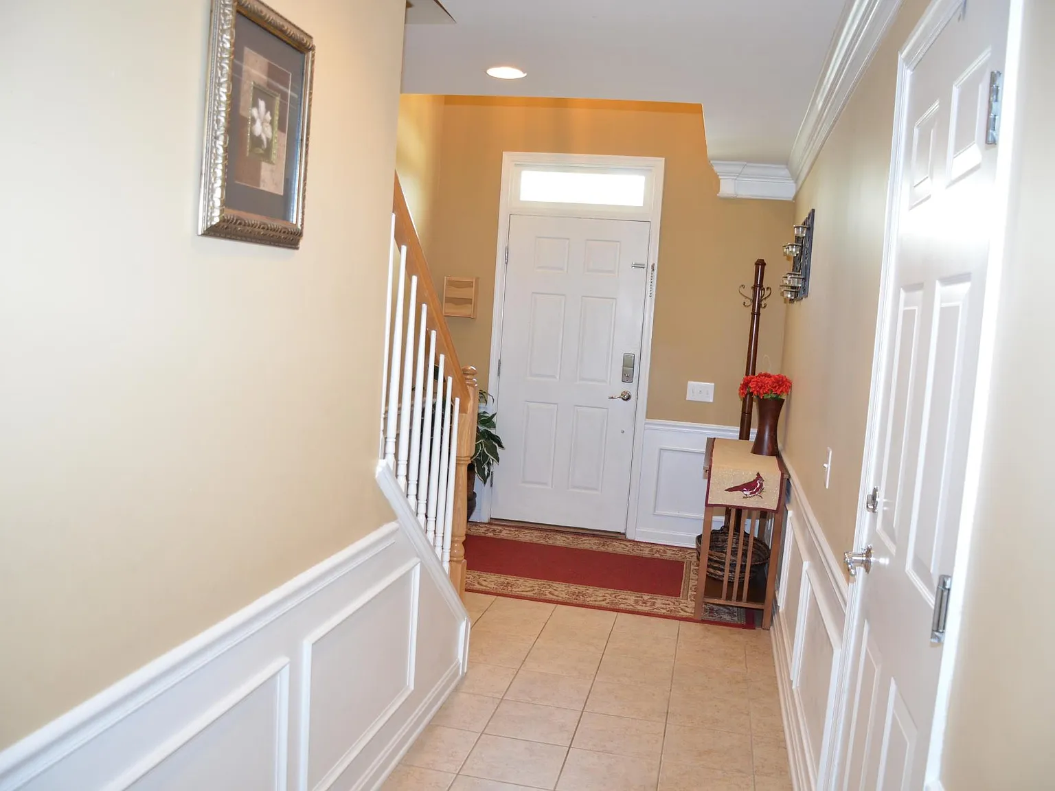 255 Hudson Dr — Photo 1