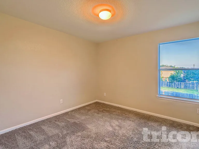 9711 Sugarblossom Ln — Photo 10