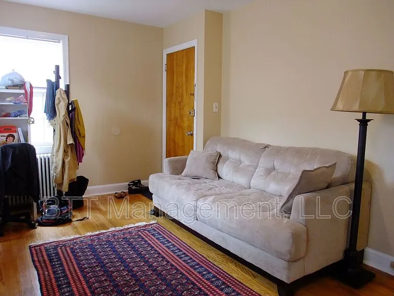 8401 Greenwood Ave #3 — Photo 28