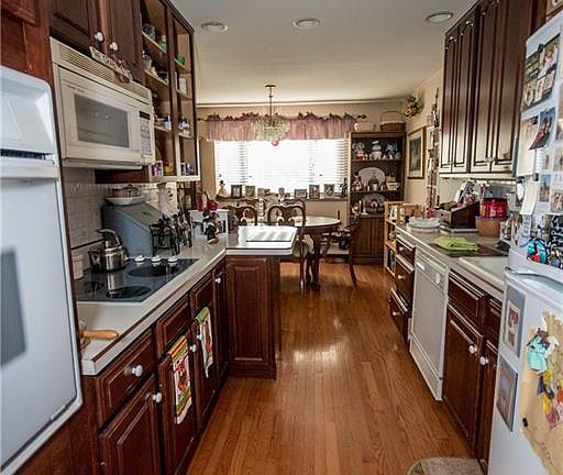 3rd image of 1118 Wenbrook Dr