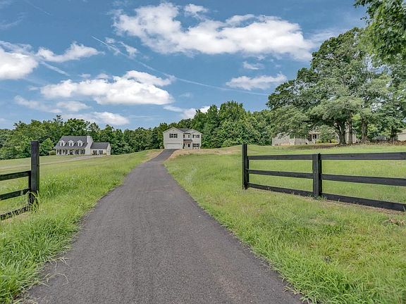 2nd image of 380 Pitts Chapel Rd