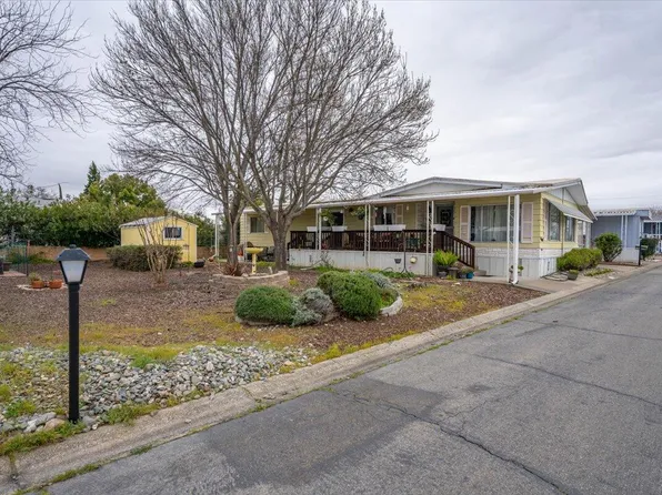 182 Casa Grande Dr #182, Red Bluff, CA 96080