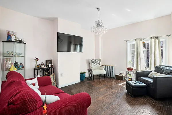 Sold by Douglas Elliman | media 32