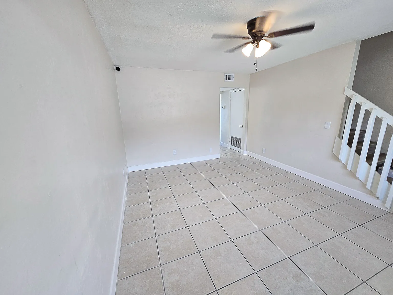 2 bed, 1.5 bath, 1070 sqft, $1,500 — Photo 1
