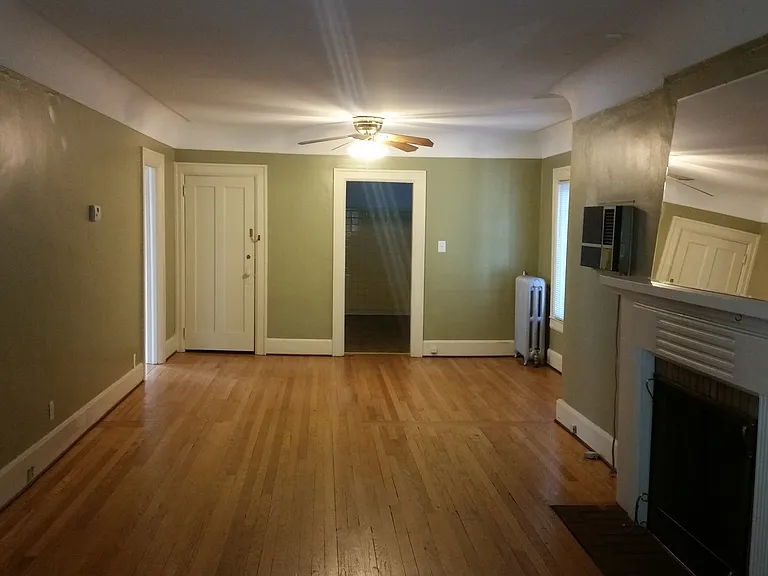 822 Hawthorn Ave — Photo 13