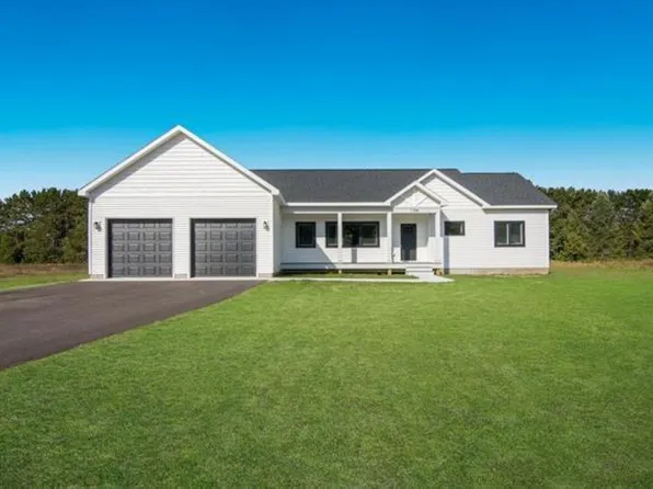 1770 Mary Lou Mnr, Interlochen, MI 49643