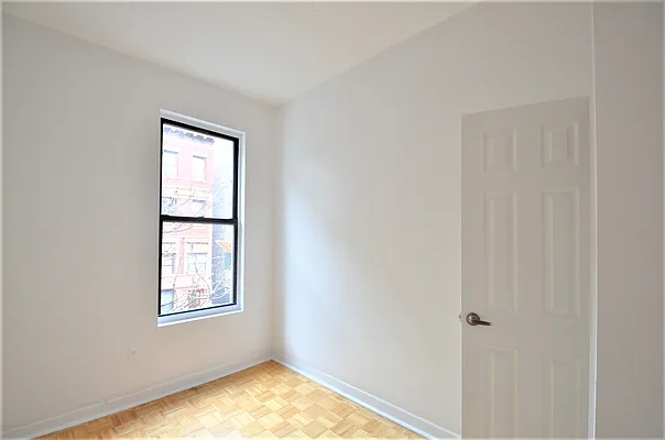 Rented by CITY SKYLINE REALTY INC | media 17