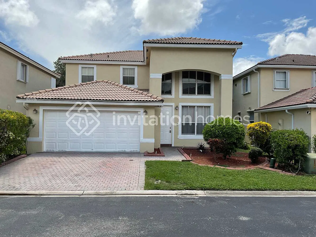 7710 NW 23rd St Pembroke Pines, FL 33024 — Photo 1