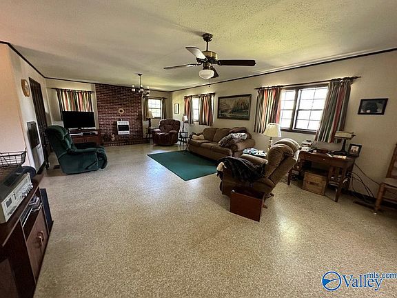 2nd image of 1305 Sardis Dr