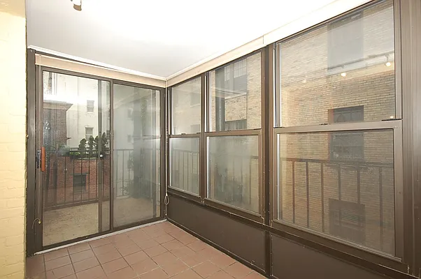 Rented by Green Line Realty | media 23