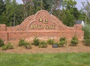 5918 River Gate Ct, Clemmons, NC 27012