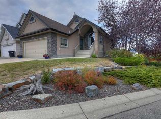 73 S Cresthaven Vw SW, Calgary, AB T3B5Y2