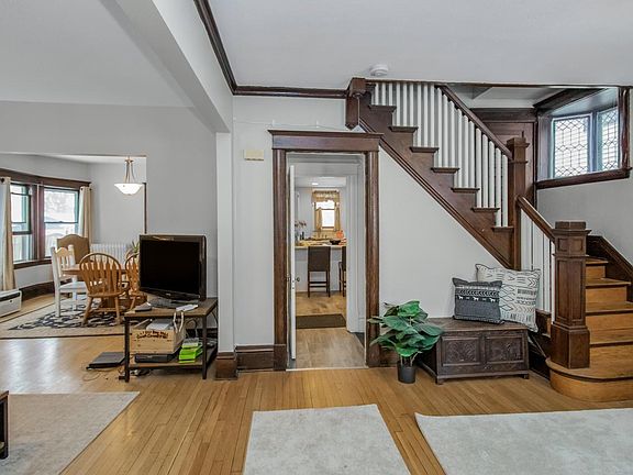 3rd image of 1805 Marshall Ave