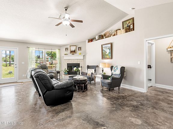 5th image of 4415 TALL PINES Lane