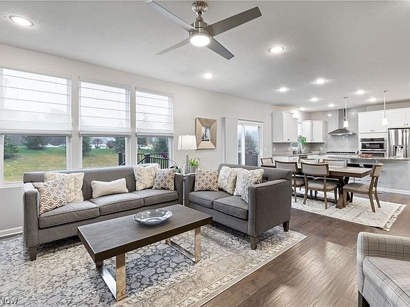 2nd image of 69 Garnett Cir