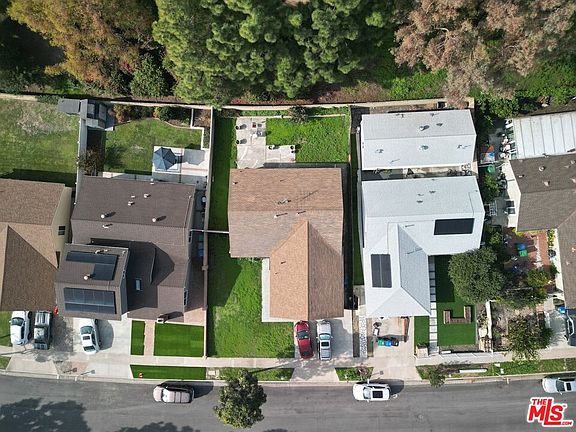 2nd image of 14921 Pinehaven Rd