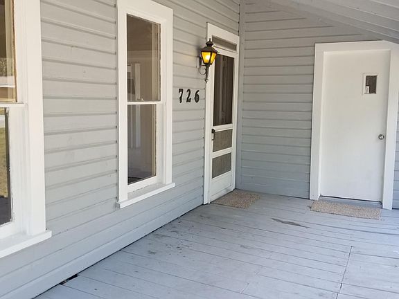 4th image of 726 Adams Ave