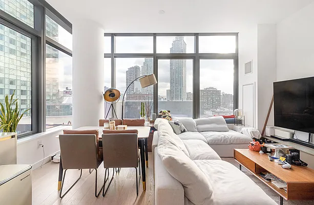 Rented by New York Casas Ltd. | media 2