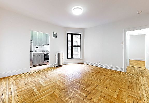 2nd image of 254 Seaman Ave APT C5