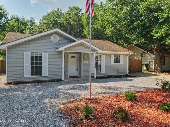 1210 7th St, Long Beach, MS 39560