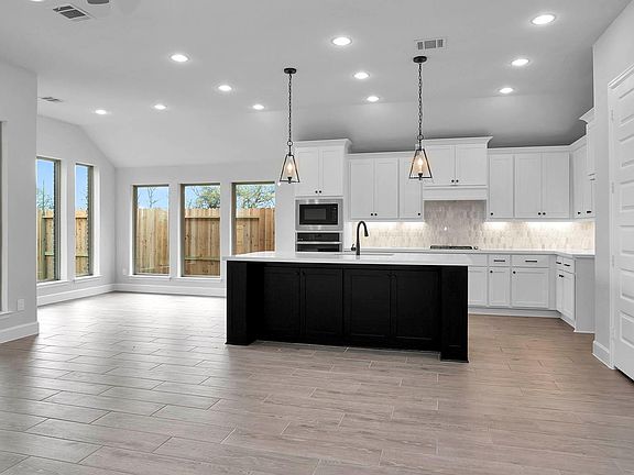 3rd image of 5026 Albany Shores Ln