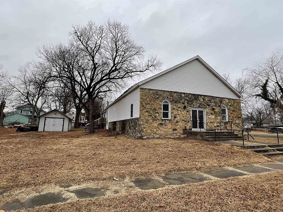 625 N 3rd St, Arkansas City, KS 67005 Zillow