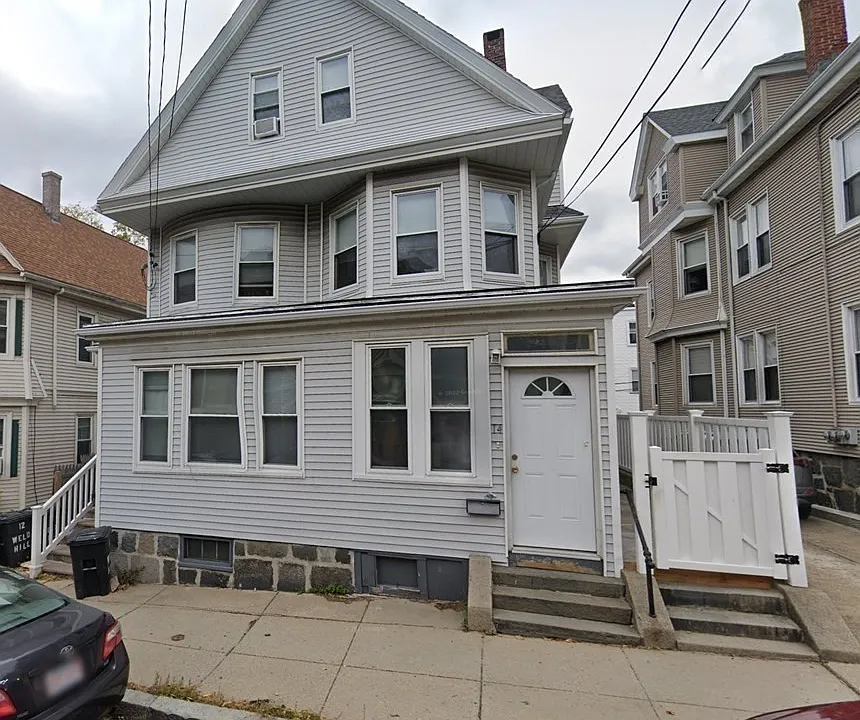 12-14 Weld Hill St #1