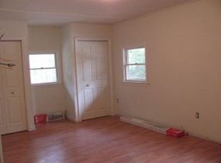 4 Meadow Glen Dr, Moultonboro, NH 03254