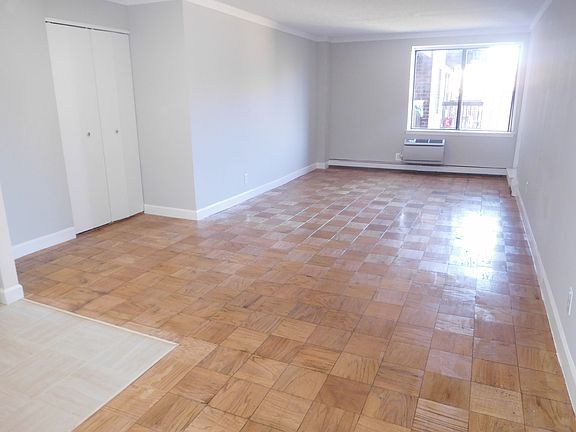 2nd image of 14016 34th Ave APT 701