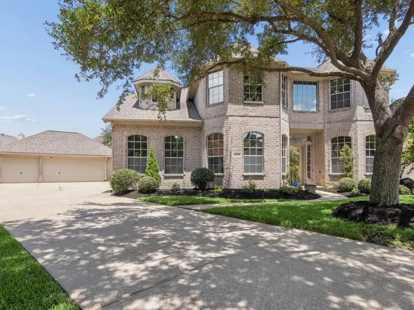 4306 Green Tree Ct, Pasadena, TX 77505