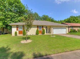 4313 S Elm St, Broken Arrow, OK 74011