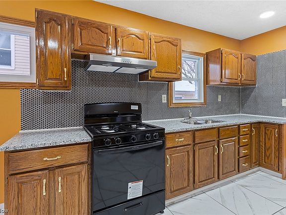 5th image of 1340 E 340th St