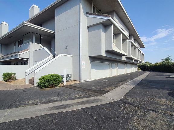 3rd image of 13316 Makai Ct APT 8