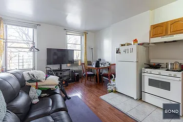 Rented by Bond New York