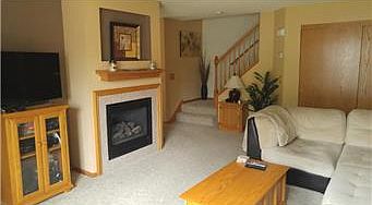 3rd image of 10029 Pierce St NE Unit B