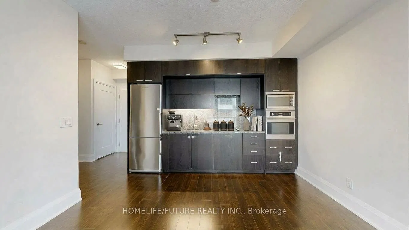 120 Harrison Garden Blvd — Photo 4