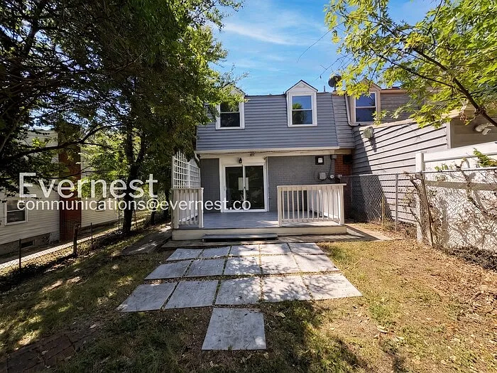 8202 Sheriff Rd — Photo 17