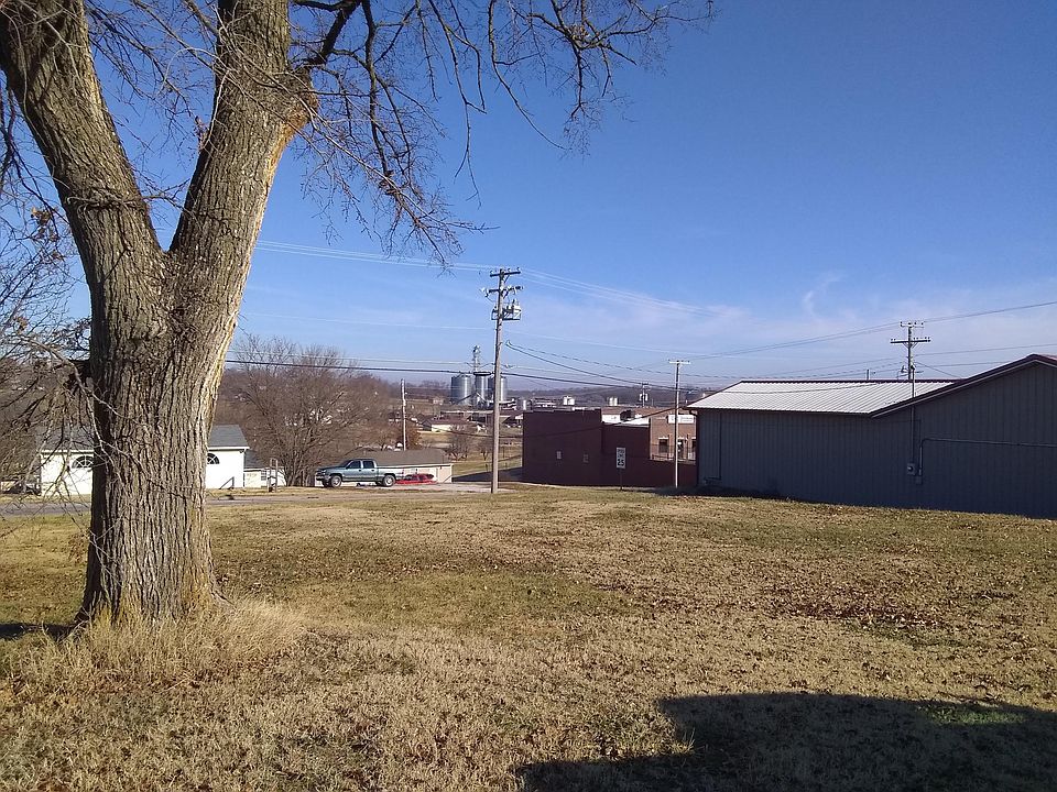 1st image of 102 S College St