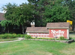 45725 Utica Grn W, Shelby Township, MI 48317
